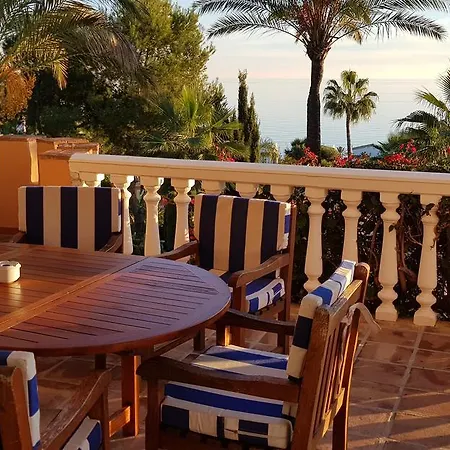 Resort La Perla De Torrenueva 4*