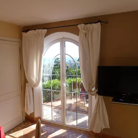 La Perla De Torrenueva 4*